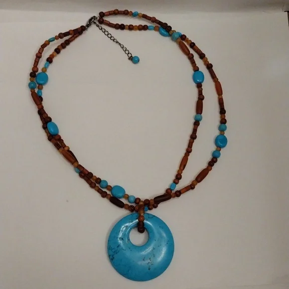 SOLD!! Vtg Coldwater Creek Turquoise Horn Doughnut Orb Wooden Double Necklace! - Picture 3 of 8